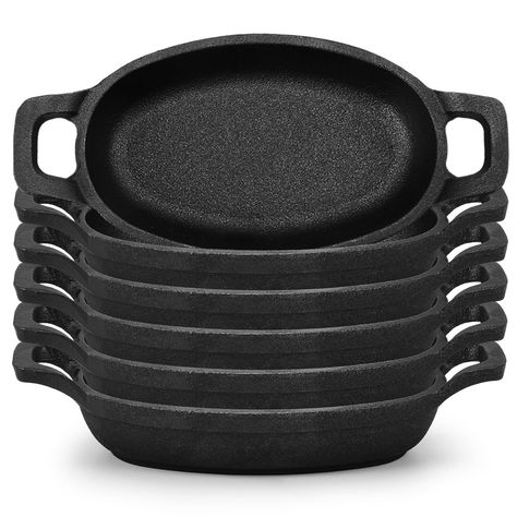 PRICES MAY VARY. Convenient 6 in 1 Package: get 6 mini cast iron servers in one package, nice for serving individual portions or multiple dishes simultaneously, you can prepare a variety of appetizers, desserts, or side dishes all at once, saving you time and effort, and you can share them with others Versatile Oval Shape: the oval shape of our cast iron plate adds a touch of elegance to your table setting, ideal for serving individual portions of casseroles, gratins, or even personal sized pizz Mini Cast Iron Skillet, Turkey Leg Recipes, Grilled Appetizers, Mini Cast Iron, Fondue Fountain, Cast Iron Decor, Mini Casseroles, Cast Iron Cookware Set, Chicago Apartment