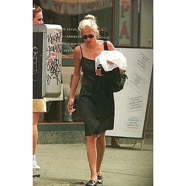 Carolyn Bessette Kennedy on Instagram: “The black slip dress 💁🏼‍♀️ The trend that keeps on giving. I bet you CBK would still be wearing this look in 2019. What do you guys think?” Carolyn Bessette, Charlotte Rampling, Jfk Jr, Aria Montgomery, Grunge Look, Black Slip Dress, 90s Grunge, Alexa Chung, Grunge Style