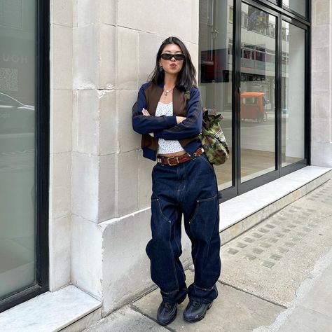 All posts • Instagram 2023 Jeans, Places To Stay In London, Classy Street Style, Hotels In London, Look Office, Unique Places, Aesthetic Fits, Hot Tubs, Streetwear Fashion Women