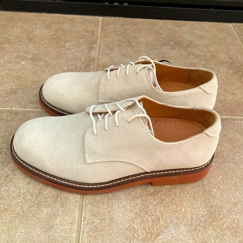 Jos. A. Bank Tan Oxford Dress Shoes for Men (Size 8) https://whispers-in-the-wind.com/the-best-shoes-every-man-should-own-essential-footwear-guide/?calto-s1017-30-inches-taller-dark-brown-with-black-patent-leather-size-10 Mens Going Out Shoes, Mens Old Money Shoes, Old Money Men Shoes, Fancy Shoes Men, Casual Dress Shoes Men, Men Shoes Wedding, Tan Dress Shoes, Mens Wedding Shoes, Men Wedding Shoes