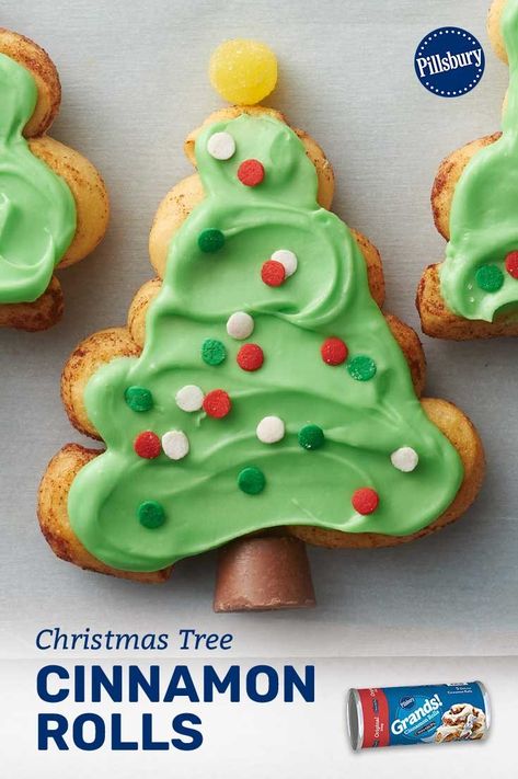 Serve this cinnamon roll Christmas tree for breakfast or dessert. Either way, family of all ages will bond over their love of this special treat—and special memory. Cinnamon Rolls Christmas Tree, Christmas Tree Deserts, Cinnamon Roll Tree, Christmas Food Activities For Kids, Christmas Tree Cinnamon Rolls, Cinnamon Roll Christmas Tree, Cinnamon Roll Christmas, Christmas Breakfasts, Cinnamon Rolls Christmas