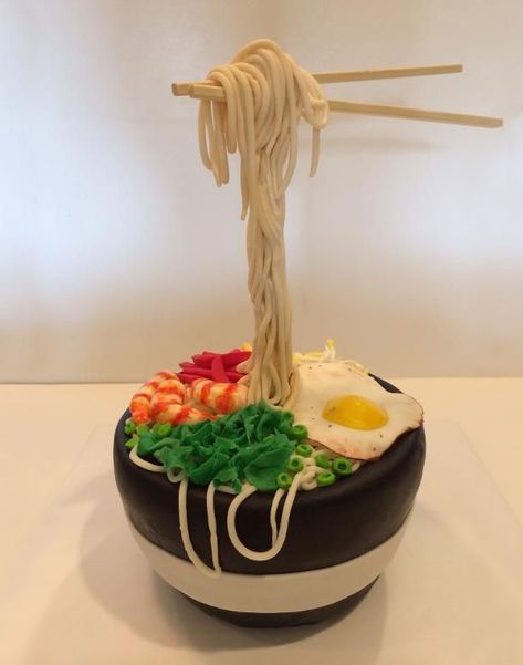 Shrimp Noodle Bowl Cake Super Torte, Anti Gravity Cake, Torte Creative, Gravity Defying Cake, Gravity Cake, Waffle Cake, Torte Cupcake, 3d Cakes, Salty Cake