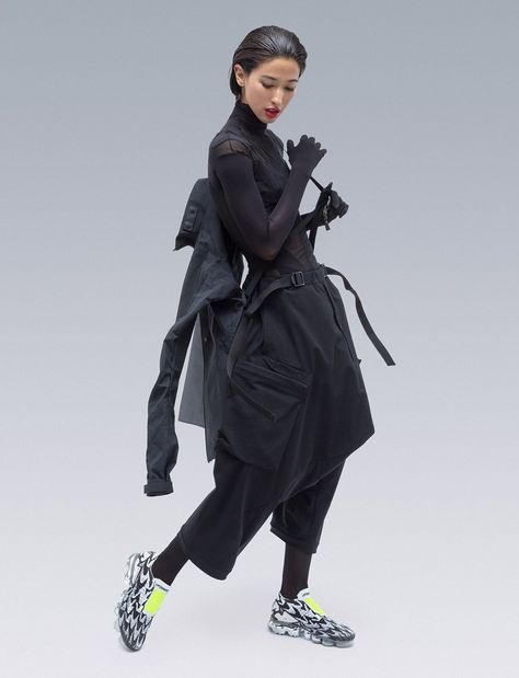 Tech Ninja, Techwear Women, Mode Cyberpunk, Techwear Fashion, Moda Cyberpunk, Cyberpunk Fashion, Futuristic Fashion, Tech Fashion, Black Women Fashion