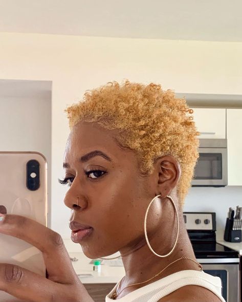 SYDNEY ORÉOLUWA on Instagram: “Blondes have more fun 👱🏾‍♀️ Color & cut by: @miriahxxhair_ #naturalhair #coilyhair #thebaldierevolution #thecutlife #baldandboujee…” Blondes Have More Fun, Fun Color, More Fun, Sydney, Dye, Hair, Gold, On Instagram, Instagram