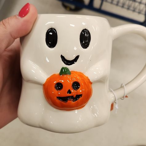 Hand Painted Ghost With Pumpkin Mug Ceramic Halloween Mugs, Pottery Pumpkin Mug, Halloween Ceramics Ideas Painting, Ceramic Mugs Cute, Halloween Mug Ideas, Cute Mugs Ceramics, Mug Ceramic Ideas, Halloween Pottery Ideas, Halloween Ceramics Ideas