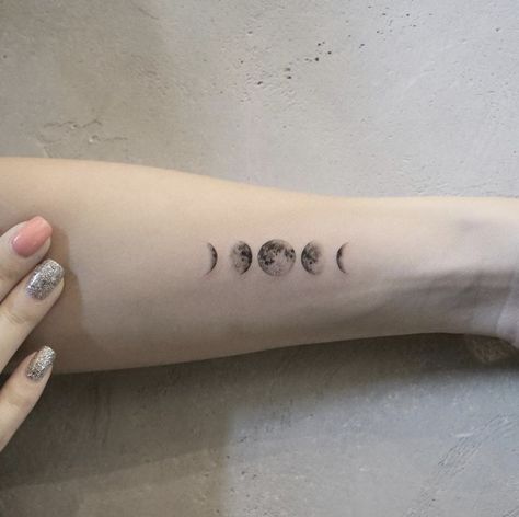 Moon Tattoo With Quote, Moon Fases Tattoos, Foot Tattoo Placement, Tattoo Care Tips, Cosmic Tattoo Ideas, Tattoo Ideas Foot, Foot Tattoo Ideas, Moon And Stars Tattoo, Foot Tattoo Designs