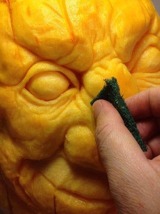 Pumkin Carving Ideas, Clown Pumpkin, 3d Pumpkin Carving, Pumpkin Sculpting, Awesome Pumpkin Carvings, Pumpkin Carve, Pumpkin Painted, Realistic Face, Pumpkin Patterns