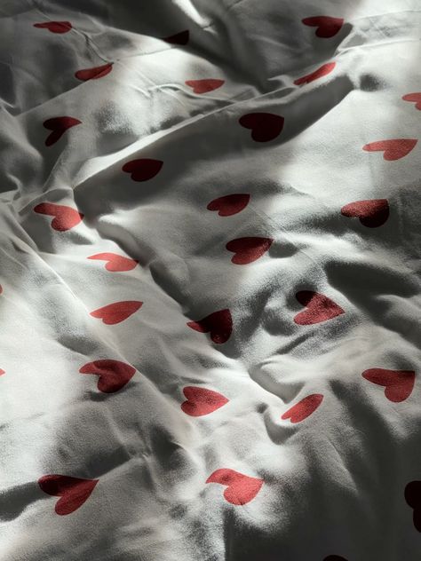 #aesthetic #blanket #room #myroom #heart #sunshine #light Aesthetic Blanket, My Life