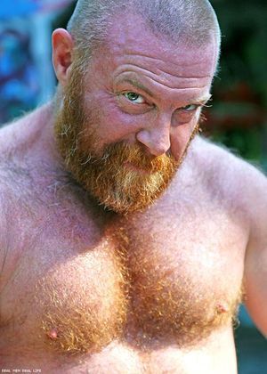 111 Photos of Real Men At a Peak of Beauty Big Bearded Men, Big Beards Men, Men Chest Hair, Best Body Men, Ginger Hair Men, 5 Guys, Bear Cave, Red Hair Men, Handsome Bearded Men