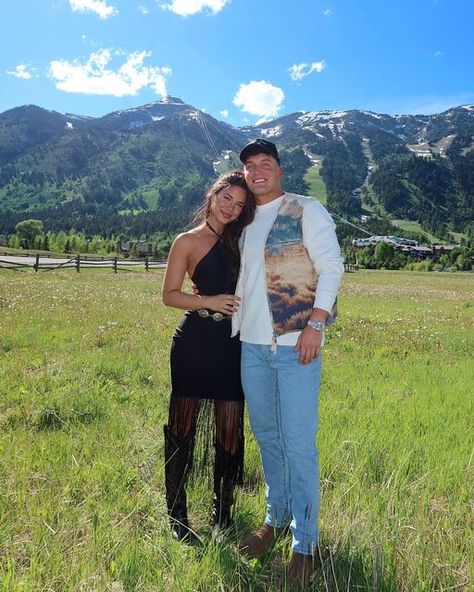 Natalie King ♡ on Instagram: "out west ⛰️🤠👢🫎🌱" Natalie King, Out West, Harp, On Instagram, Instagram