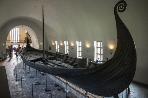 Rare Viking ship burial, long houses, discovered in Norway Viking Ship Museum, Viking Museum, Long House, Architectural Competition, Viking Ship, Archaeological Finds, Viking History, Oslo Norway, New Museum