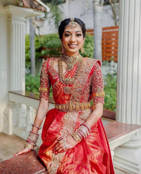 Telugu Bridal Saree, Bridal Jwelery, Prewedding Poses, Red Saree Wedding, Telugu Bride, South Indian Wedding Saree, South Indian Bride Saree, Traditional Accessories, Bride Saree