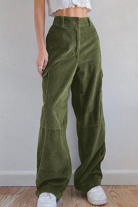 Utilitarian Design, Bell Pants, Pockets Details, Looks Country, Green Jeans, Casual Spring Outfits, Early Spring Outfits, Swaggy Outfits, Outfits 2022