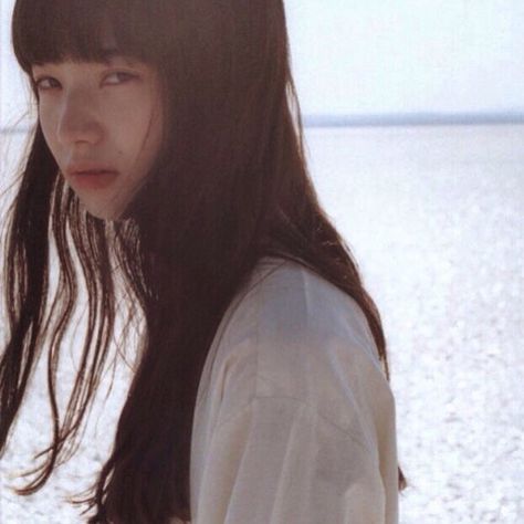 小松菜奈 Nana Komatsu, The Ocean, Black Hair, Long Hair, A Woman, Photography, Hair, Black