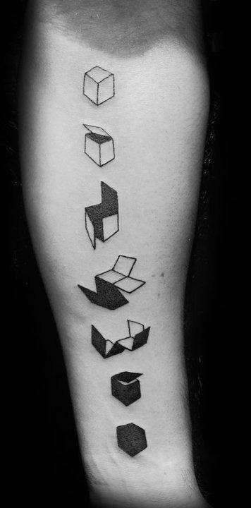 The Coolest Minimalistic Tattoos Cube Tattoo, Box Tattoo, Minimalist Tattoo Meaning, Paris Tattoo, Typography Tattoo, French Tattoo, Minimal Tattoo Design, Geometric Tattoo Design, Delicate Tattoo