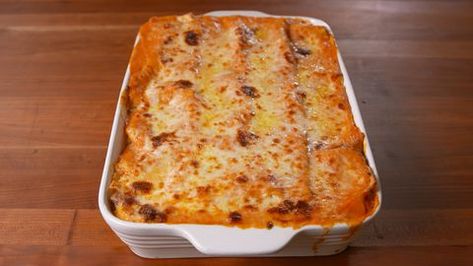 Giada lasagna Ree Drummond Lasagna, Giada Lasagna, Recipes Lasagna, The Best Lasagna, Giada De Laurentiis Recipes, Ree Drummond Recipes, Pizza Lasagna, Best Lasagna, Best Lasagna Recipe