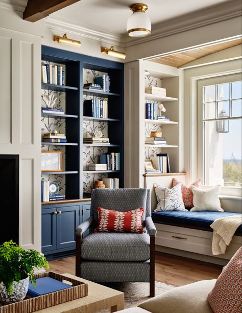 Bedroom Nook Ideas With Window, Coastal Library, Dining Library, Library Diy, Nantucket House, Sunroom Dining, Bookcase Lighting, Shingle Style Homes, Library Room