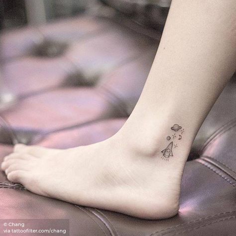 Rocket tattoo on the ankle. Rocket Tattoo, Pug Tattoo, Tatoo Inspiration, Ankle Tattoos For Women, Cool Wrist Tattoos, Explore Tattoo, 4 Tattoo, Small Girl Tattoos, Tiny Tattoo