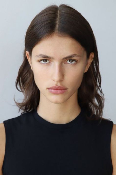 Adele Aldighieri - Model Profile - Photos & latest news Model Polaroids, Model Headshots, Amelia Gray, Model Test, Model Profiles, Nyc Life, Model Face, Ford Models, Profile Photo