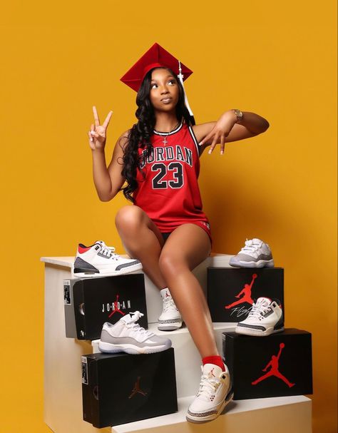 Kobe Year Birthday Photoshoot, Jordan Year Birthday 23 Outfits, 23 Jordan Year Birthday Ideas, Jordan Year Birthday 23 Photoshoot, 23 Birthday Ideas Photoshoot, Sneaker Photoshoot Ideas, Jordan Year Birthday, Ball Theme Party, Jordan Year