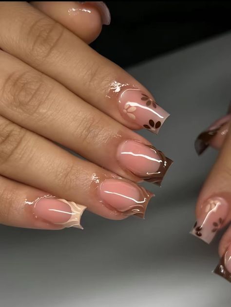 Fall Nail Inspo 2024 Square, Short Square Fall Nails Acrylic, Fall Nail Sets Acrylic Short, Square French Tip Acrylic Nails Design Short, Short Fall Sets Nails, Cute Short Nail Sets Fall, Square Nails Ideas Fall, Fall Nail Ideas Square, Short Square Acrylic Nails Fall 2024