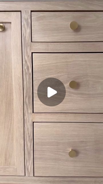 Bernice on Instagram: "if you’ve ever looked for a white oak stain, YOU KNOW THE STRUGGLE - i think i went through several different formulas till i decided on this - no yellow/orange/pink undertones, goes perfectly with both brass and black finishes, and is the perfect neutral to complement the warm tones in this bathroom 

👉 Screenshot  the label shown in this reel and get it mixed at any Sherwin Williams or paint store, or send it to your contractor! 
👉 Save this for reference if you want to come back and look at it later 
👉 To receive more info on the staining process and the photo of the stain, comment INFO here, and i’ll send it over to your inbox 🙌

shoutout to @roserock918 for first sharing this formula with me last year! 
———————————
#bathroomdesign #bathroomremodel #primaryba White Wash Maple Cabinets, Wood Vanities Bathroom, Pickled Oak Stain, White Oak Stain, Cabin Paint Colors, Furniture Stripping, Ranch Makeover, Stripping Furniture, Paint Store