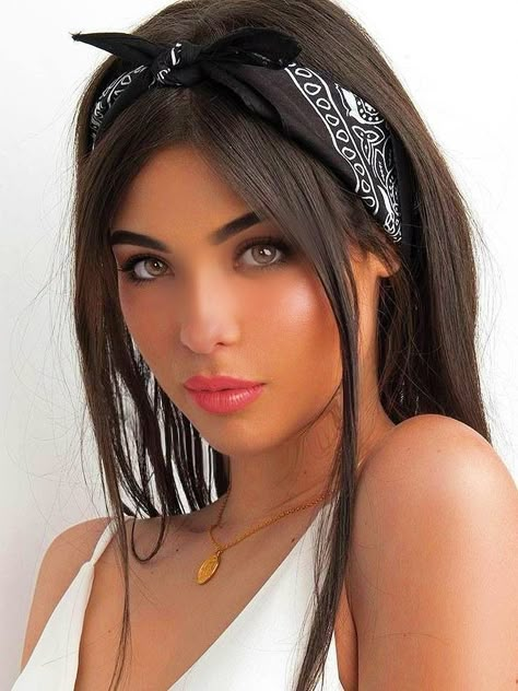 Bandana Hairstyles For Long Hair, Lazy Hairstyles, Hair Scarf Styles, Bandana Hairstyles, Headband Styles, Winter Hairstyles, Gold Hair, Headband Hairstyles, Scarf Hairstyles