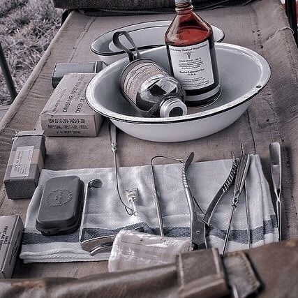 1900s Doctor Aesthetic, Wwii Nurse Aesthetic, Nurse Aesthetic Vintage, Ww1 Nurse Aesthetic, Field Medic Aesthetic, Victorian Nurse Aesthetic, Vintage Nurse Aesthetic, Call The Midwife Aesthetic, Infirmary Aesthetic