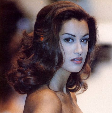 90s Models Aesthetic, 90s Makeup Look, Yasmeen Ghauri, Models 90s, 90s Model, 90s Supermodels, 90s Models, Aesthetic Lifestyle, Model Inspo