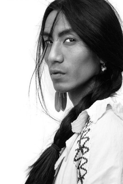 Native American Hair, Indian Male Model, Native American Actors, Native American Men, Person Drawing, Face Photo, Gone With The Wind, Long Hair Styles Men, Fashion Story