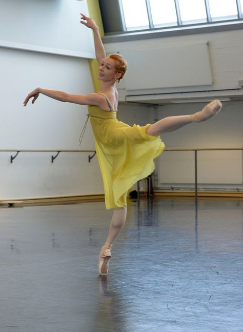 Iana Salenko rehearsing Romeo and Juliet 2 | Dance. Passion. Life. Iana Salenko, Romeo Und Julia, Ballet Images, Ballet Beauty, Ballet Inspiration, Love Dance, Male Dancer, Dance Movement, Ballet Class