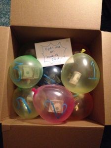 Money Balloon, Diy Christmas Gifts For Kids, Anniversaire Diy, Easy Diy Christmas Gifts, Birthday Money, Creative Money Gifts, Idul Fitri, Easy Christmas Diy, Money Gift