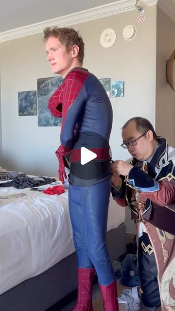 Kirakaiya on Instagram: "Putting on The Amazing Spider-Man 2 Replica Suit  The whole process took about 25 minutes, mostly due to how much of a pain the waist zipper is 😫 but it looks so good when it’s done! Shout out to my friend @rynechua for helping me out!  Suit by @lds_3d @the_amazing_spider_lab   Under suit by @therpc.studio   #spidermancosplay #spidermancostume #tasm2 #cosplay #spiderman #marvel #avengers #ironman #marvelcomics #infinitywar #captainamerica #comics #thor #avengersinfinitywar #blackcat #tomholland #mcu #peterparker #cosplay #thanos #tasm #spidermanhomecoming #spidey #tasm1 #venom #deadpool #stanlee #superhero #comicbooks #spidermanps4" Spiderman Suit Template, Marvel Cosplay Men, Deadpool Suit Design, Amazing Spiderman 2 Suit, Spiderman Homecoming Suit, Spider Man X Deadpool, Spiderman Homecoming Costume, Spiderman Wedding, Iron Spider Costume