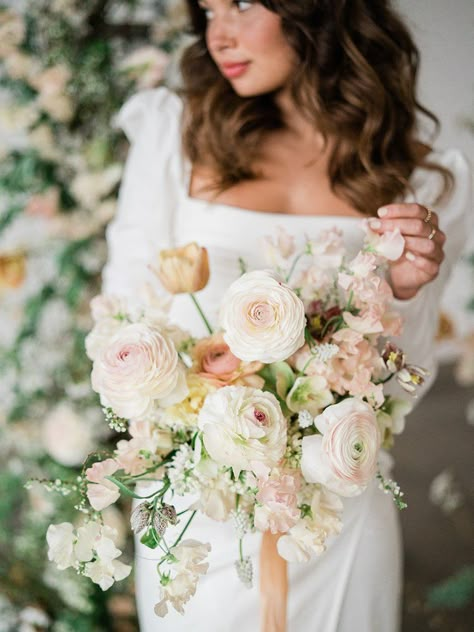 White Muscari, Spring Installation, Blush Bridal Bouquet, Bridal Bouquet Spring, Spring Wedding Bouquet, Blush Wedding Flowers, Bridal Bouquet Flowers, White Bridal Bouquet, Blush Bridal