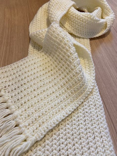 Crochet Scarf Pattern Free Easy, Crocheting Tutorial, Modern Haken, Crochet Scarf Easy, Crocheted Scarf, Crochet Mignon, Crochet Scarf Pattern Free, Confection Au Crochet, Crochet Blanket Designs