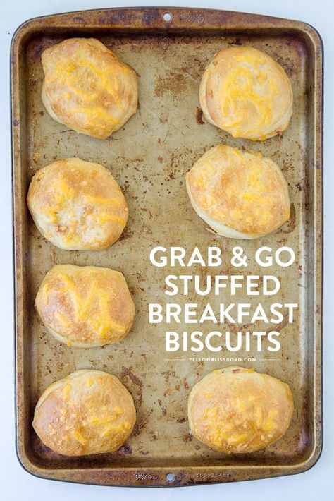 Pillsbury Breakfast, Grand Biscuit Recipes, Biscuits Breakfast, Easy Biscuits, Breakfast Muffin, Breakfast Biscuits, Canned Biscuits, Biscuits Easy, What's For Breakfast