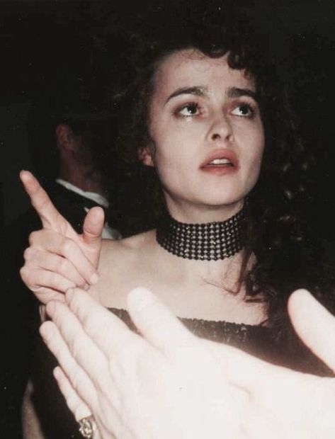 Young Helena Bonham Carter, Emmanuelle Vaugier, Helena Carter, Helen Bonham, Marla Singer, Tim Burton Style, 70s Women, Bellatrix Lestrange, Helena Bonham