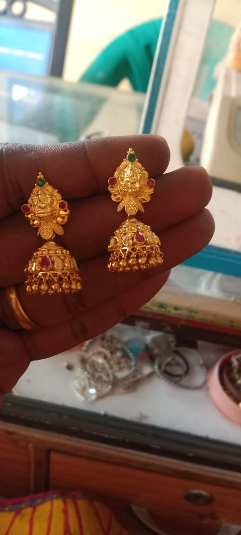 Kammalu Buttalu Gold, 3 Grams Gold Earrings Indian, Buttalu Earrings Gold, Butta Earrings, Year Ring, Indian Gold Necklace Designs, Gold Jhumkas, Gold Earrings For Kids, Almirah Designs