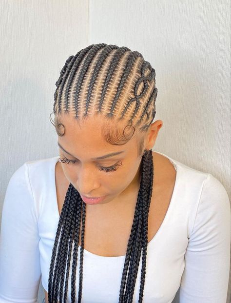 Small Straight Back Feed Ins, Straight Back With Design Braids, Small Stitch Braids With Designs, Straight Back Feed In Braids With Beads, Small Straight Back Feed In Braids, Straight Back Feed In Braids With Design, Braids With Designs, Freestyle Stitch Braids, Straight Back Hairstyles