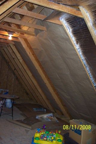 DIY Attic Radiant Barrier : 4 Steps - Instructables Orphanage Room, Insulating Attic, Attic Conversions, Attic Makeover, Attic Staircase, Garage Attic, Attic Office, Attic Doors, Radiant Barrier