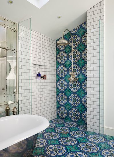 pinterest // @caitlinhellmers Drømme Bad, Shower Mosaic, Bilik Air, Beautiful Bathroom Designs, Victorian Terrace House, Bilik Mandi, Bathroom Design Trends, Bad Inspiration, Decor Baie