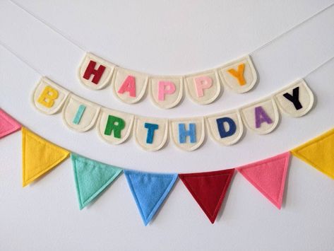 Handmade Happy Birthday Banner, Birthday Bunting Ideas, Felt Party Decorations, Felt Bunting Ideas, Diy Birthday Garland Banner, Sew Happy Birthday Banner, Sew Birthday Banner, Sewn Birthday Banner, Diy Felt Birthday Banner