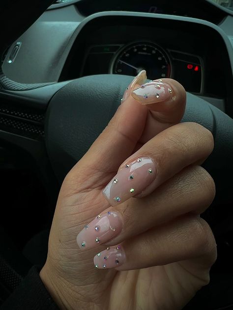 Biab Nails With Gems, Short Square Gem Nails, Natural Ombre Nails With Rhinestones, Short Rounded Square Nails Designs, Square Gem Nails, Clear Gem Nails, Clear Nails With Jewels, Multicolor Gem Nails, Milky Nails With Gems