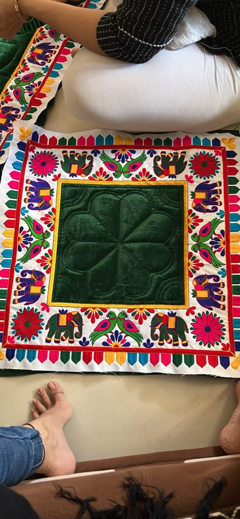 Rajai Blanket Handwork, Baby Rumal Design, Baby Rumal, Rumal Design, Sadu Bharat, Indian Invitation, Indian Invitation Cards, Ganpati Decor, Khatli Work