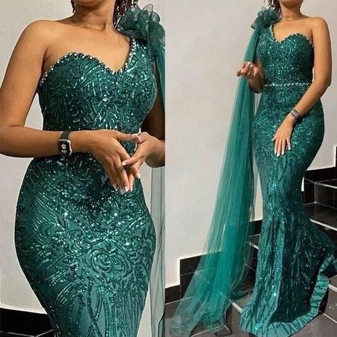 Miranda Green Evening Gown $499.95- Now part of the 24hr collection ✅ (same day delivery available in Melbourne on weekends) #loreta #emeraldgreendress #emeraldgreen Prom Dress, Party Dress, Prom, Lace, Green, Dresses