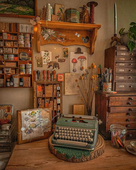 Magical Spaces, Work Desks, 20 Aesthetic, Image Vintage, Art Area, Workspace Inspiration, Cozy Room Decor, Dream Room Inspiration, Room Makeover Inspiration