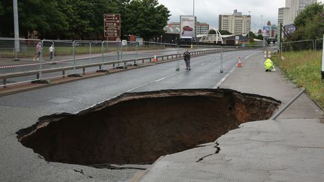 What Are Sinkholes and How Do They Work? Dramatic Photos, Manchester City Centre, Natural Pond, Nature Of God, City Centre, Natural Disasters, Manchester City, Nature Pictures, Geology