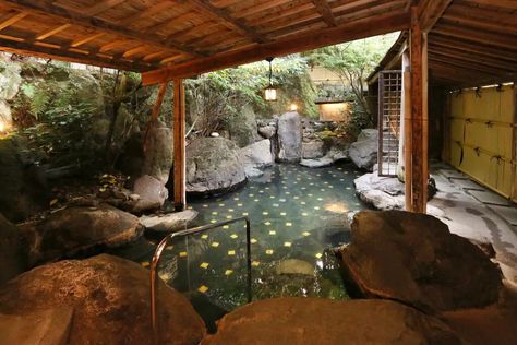 Japan Spa, Outdoor Onsen, Shoji Sliding Doors, Kurokawa Onsen, Saga Japan, Japanese Ryokan, Japanese Spa, Hakone Japan, Onsen Bath