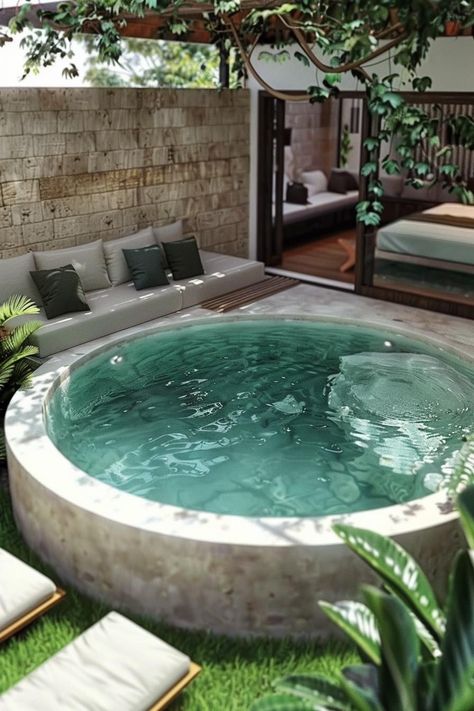 Plunge Pool Ideas, Hawaii Garden, Small Pools Backyard, Luxurious Things, Kleiner Pool Design, Pools For Small Yards, Plunge Pools, Small Yards, Mini Pool