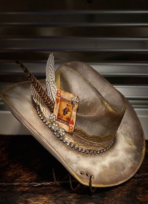 Top Quality Stunning Western Hats & Cowgirl Gloves – Elusive Cowgirl Boutique Hats Cowgirl, Cowboy Hat Design, Cowboy Hat Styles, Custom Cowboy Hats, Suit Hat, Western Gifts, Western Hat, Kids Beanies, Hat Custom